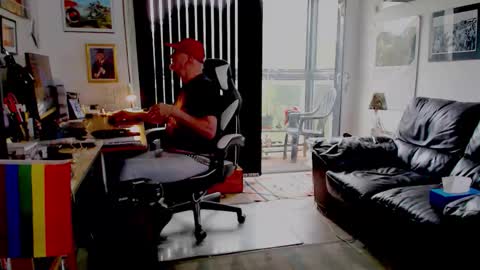 dopeleaf2 online show from October 9, 2025, 11:19 am