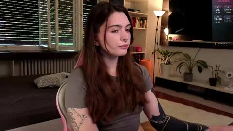 Snapshot of dorfmatratze_ chatting on June 7, 2026, 6:06 am Alice online show from June 7, 2026, 6:06 am
