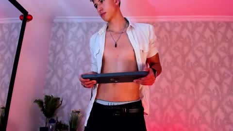 Snapshot of dorian_mystery chatting on December 3, 2024, 7:32 am dorian_mystery online show from December 3, 2024, 7:32 am