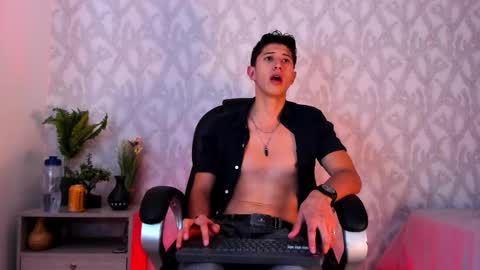 Snapshot of dorian_mystery chatting on December 15, 2024, 7:35 am dorian_mystery online show from December 15, 2024, 7:35 am