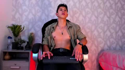 Snapshot of dorian_mystery chatting on December 17, 2024, 4:34 am dorian_mystery online show from December 17, 2024, 4:34 am