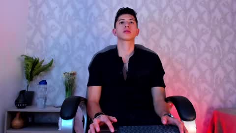 Snapshot of dorian_mystery chatting on January 26, 2025, 3:38 am dorian_mystery online show from January 26, 2025, 3:38 am