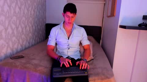 Snapshot of dorian_mystery chatting on January 28, 2025, 9:30 am dorian_mystery online show from January 28, 2025, 9:30 am