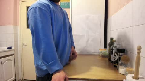 Snapshot of doriancretu95 chatting on December 24, 2024, 11:17 am menu below online show from December 24, 2024, 11:17 am