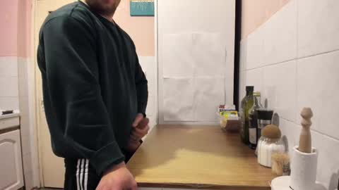 Snapshot of doriancretu95 chatting on February 12, 2025, 7:45 pm menu below online show from February 12, 2025, 7:45 pm