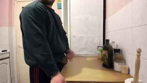 Snapshot of doriancretu95 chatting on February 24, 2025, 6:27 am menu below online show from February 24, 2025, 6:27 am