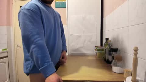 Snapshot of doriancretu95 chatting on March 6, 2025, 8:16 pm menu below online show from March 6, 2025, 8:16 pm