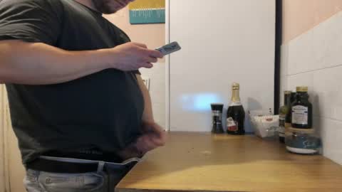 menu  below online show from April 25, 2026, 9:12 pm