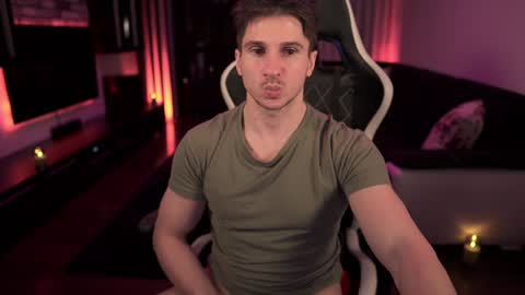 Dorian Reyes online show from January 25, 2025, 2:15 am