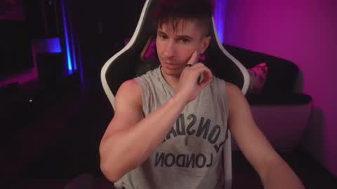 Dorian Reyes online show from September 10, 2025, 10:43 pm