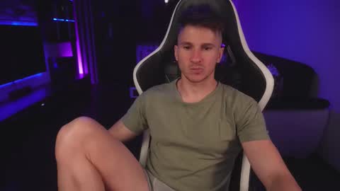 Dorian Reyes online show from September 13, 2025, 11:26 pm