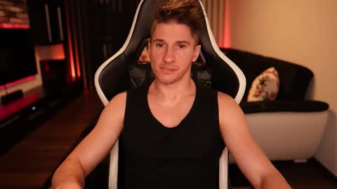 Dorian Reyes online show from October 9, 2025, 10:41 pm