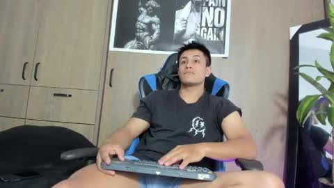 dorman_boy online show from May 23, 2026, 4:18 am