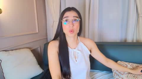 dorothy_valerisse online show from March 18, 2026, 10:40 am
