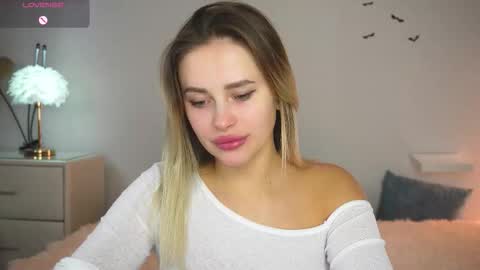 Snapshot of dorretangel chatting on November 4, 2025, 12:26 pm Amy online show from November 4, 2025, 12:26 pm