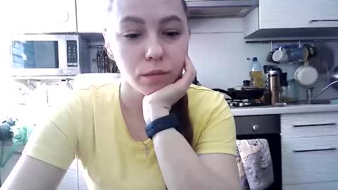 Dorrie Ann online show from March 7, 2025, 7:08 am