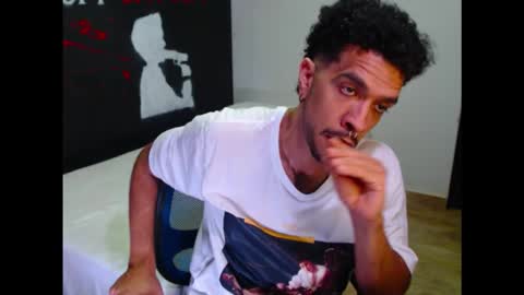 Snapshot of dostoyrodia_34 chatting on November 8, 2025, 4:01 am will online show from November 8, 2025, 4:01 am