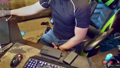 DotYourEyezez  online show from December 28, 2024, 12:04 am