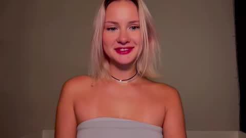 Lana  Eva  dont forget to give us a thumb up online show from February 20, 2025, 4:46 pm