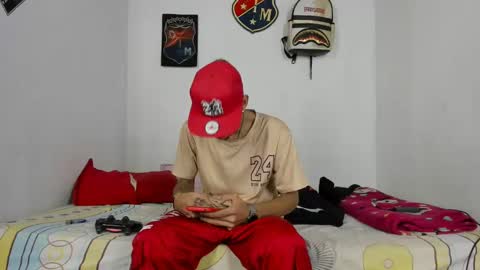 Snapshot of douglas_gallegos chatting on December 7, 2024, 3:58 am douglas_gallegos online show from December 7, 2024, 3:58 am