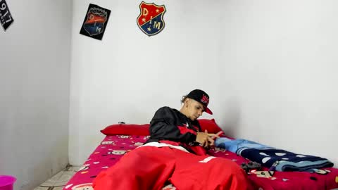 Snapshot of douglas_gallegos chatting on January 27, 2025, 4:41 am douglas_gallegos online show from January 27, 2025, 4:41 am