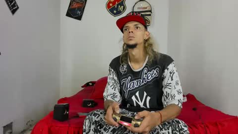 Snapshot of douglas_gallegos chatting on February 27, 2025, 7:44 am douglas_gallegos online show from February 27, 2025, 7:44 am