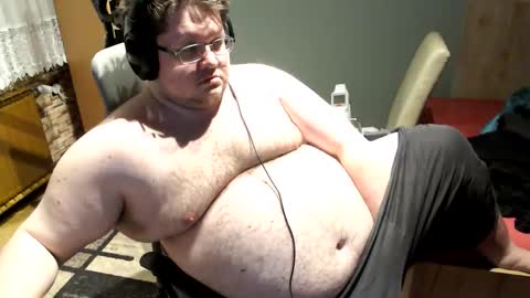 dovahkaat online show from April 7, 2026, 9:15 pm