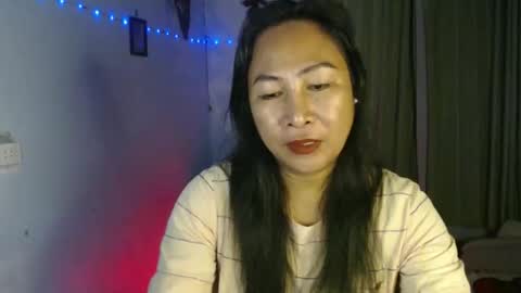 doyouwantme143 online show from October 29, 2025, 3:58 pm