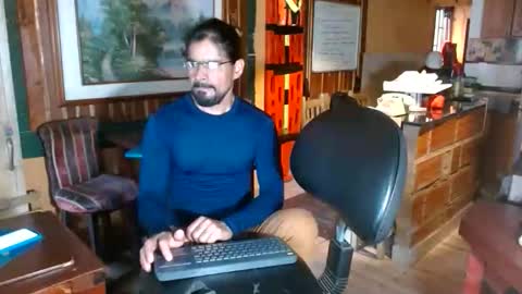 Snapshot of dr_simon84 chatting on May 22, 2026, 10:26 pm Dr Simon online show from May 22, 2026, 10:26 pm