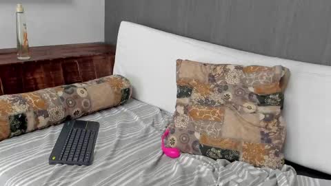 Lissa  Or DRACARYSS your dragon Queen  online show from December 13, 2024, 1:01 pm