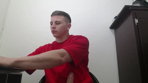 draco_boy2000 online show from September 28, 2025, 9:09 pm