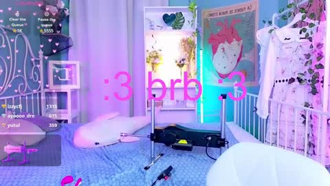 Draculaura online show from February 1, 2025, 3:19 am