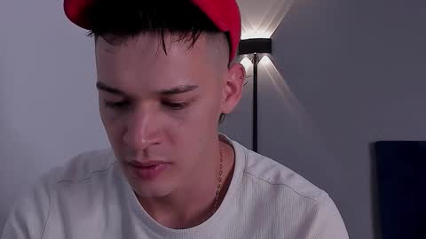 Snapshot of drake_carter1 chatting on September 19, 2025, 1:18 am drake_carter1 online show from September 19, 2025, 1:18 am