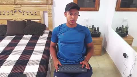 Snapshot of drake_cerra chatting on November 19, 2025, 3:06 am drake_cerra online show from November 19, 2025, 3:06 am