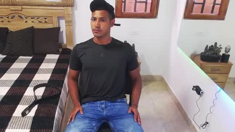 Snapshot of drake_cerra chatting on November 20, 2025, 9:03 pm drake_cerra online show from November 20, 2025, 9:03 pm