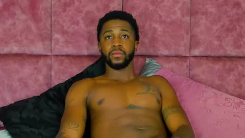 Snapshot of drake_nassir4 chatting on December 9, 2024, 9:28 am ---Drake--- online show from December 9, 2024, 9:28 am