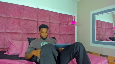 Snapshot of drake_nassir4 chatting on December 28, 2024, 6:08 pm ---Drake--- online show from December 28, 2024, 6:08 pm