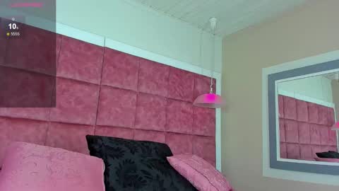 Snapshot of drake_nassir4 chatting on January 6, 2025, 9:00 pm ---Drake--- online show from January 6, 2025, 9:00 pm