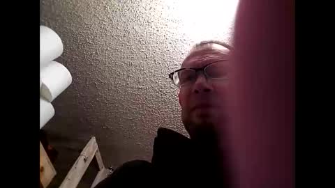 Snapshot of drakefimon chatting on December 20, 2025, 6:04 pm drakefimon online show from December 20, 2025, 6:04 pm