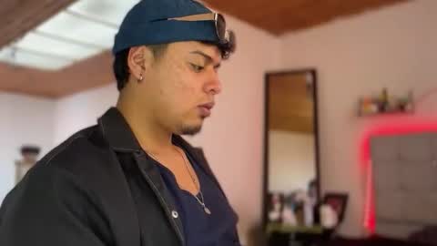 Snapshot of drakenn_ chatting on February 1, 2026, 4:49 pm drakeeee online show from February 1, 2026, 4:49 pm