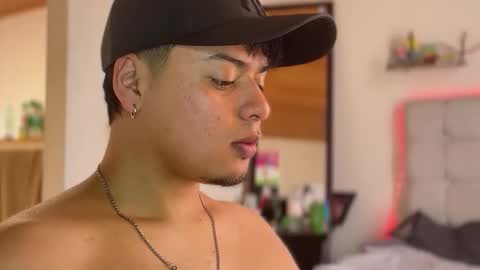 Snapshot of drakenn_ chatting on March 1, 2026, 4:42 pm drakeeee online show from March 1, 2026, 4:42 pm