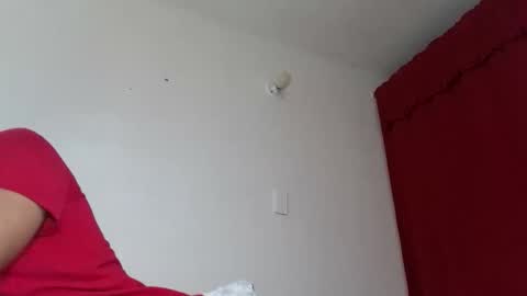 Snapshot of drakesonxx chatting on May 15, 2026, 9:55 pm Andrs Independent Model online show from May 15, 2026, 9:55 pm