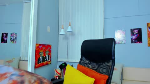 Snapshot of drako_lamar chatting on January 4, 2025, 6:30 pm Drako online show from January 4, 2025, 6:30 pm