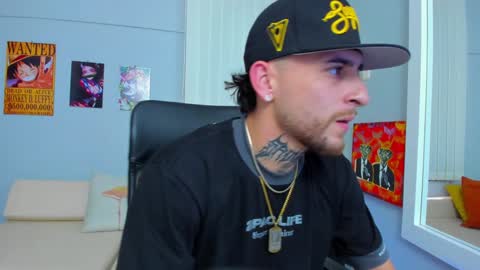 Snapshot of drako_lamar chatting on January 18, 2025, 6:43 pm Drako online show from January 18, 2025, 6:43 pm