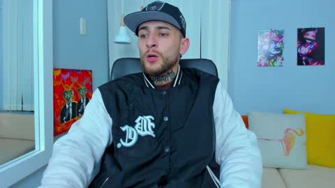 Snapshot of drako_lamar chatting on January 24, 2025, 12:10 pm Drako online show from January 24, 2025, 12:10 pm