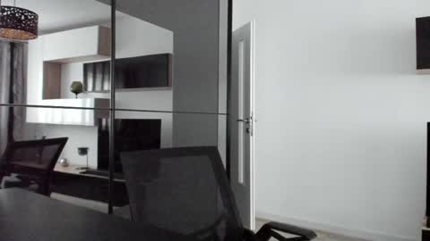 Draven A online show from March 10, 2025, 2:48 pm