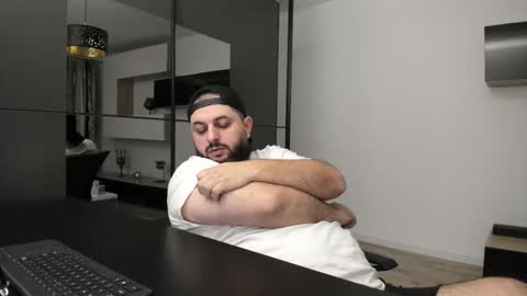 DravenPeak online show from October 28, 2025, 11:29 pm