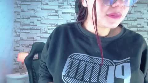 Draviana  online show from October 7, 2025, 3:25 am