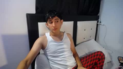 -- nicolle and jhon -- online show from February 13, 2026, 4:30 am