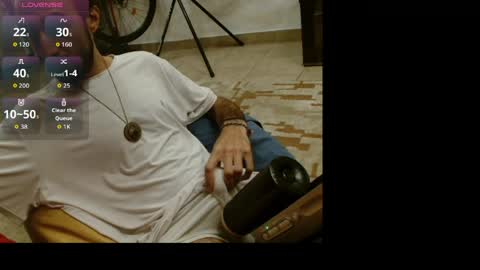 new profile Aircum99  online show from June 7, 2026, 1:43 am